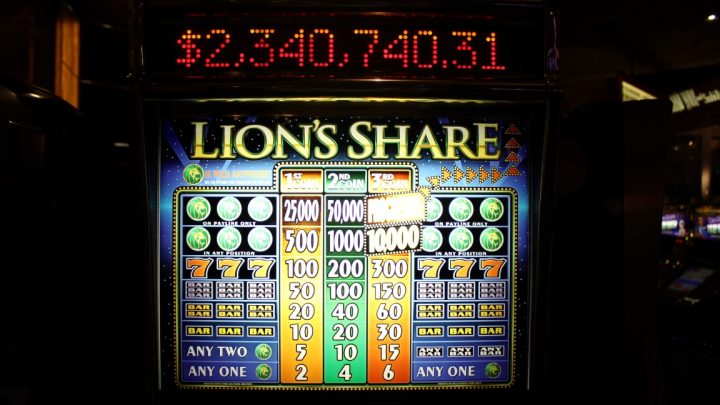 Slot Machine Jackpot Odds « Online Gambling Canada Reviews & Ratings